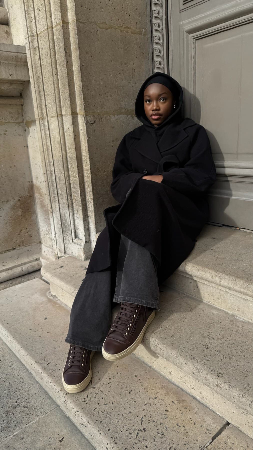 Sur les marches, Paris